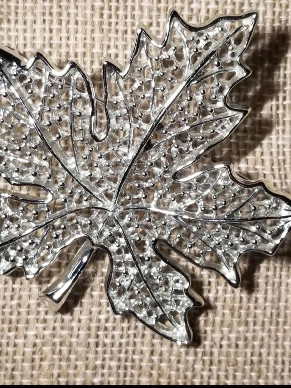 Vintage Sarah Coventry Summer Frost 1966 Silvertone Filigree Maple Leaf Brooch